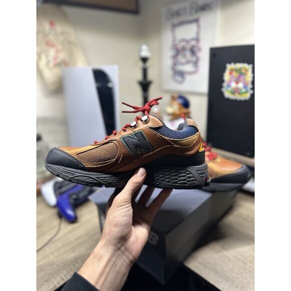 New Balance 2002R Brown Hiking Pack Size 8 M2002RWM Brand New Damaged Box - Picture 4 of 8